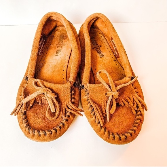 MINNETONKA Suede Fringe Slip On Moccasins SZ 5.5 - Picture 2 of 9